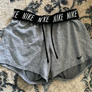 Women’s Nike size small shorts, gray, new